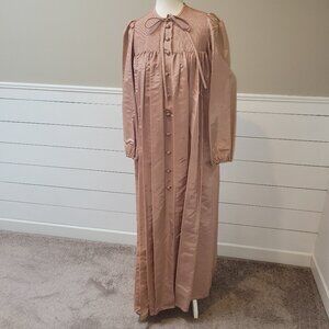 Exquisite Vintage Oscar de la Renta Robe/Loungewear Size Petite Rose Colored